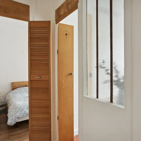 Comfort And Modernity At Saint-ouen Apartment *