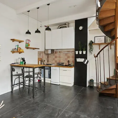 Comfort And Modernity At Saint-ouen Apartment *